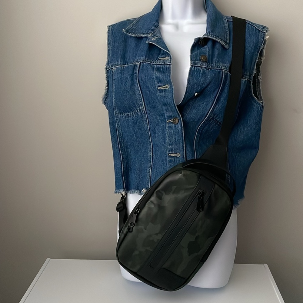 Duchamp Camo Sling Bag Padded Phone Compartment Handle & Shoulder Strap
